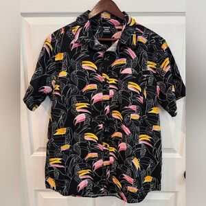 Hurley Brand Flamingo Design Hawaiian Men’s Size Medium Button Up Shirt
